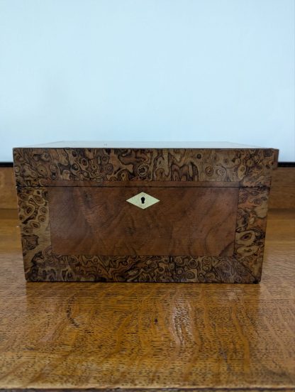 Burr Walnut Lidded Box - Image 2
