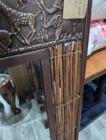 Metal Frame Embossed Mirror - Image 4