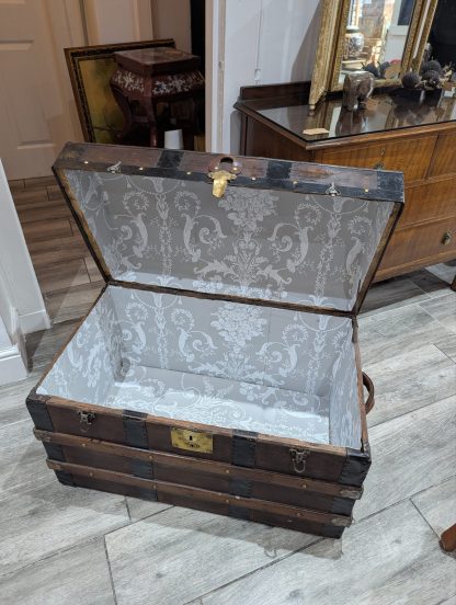 Travel Trunk - Image 8