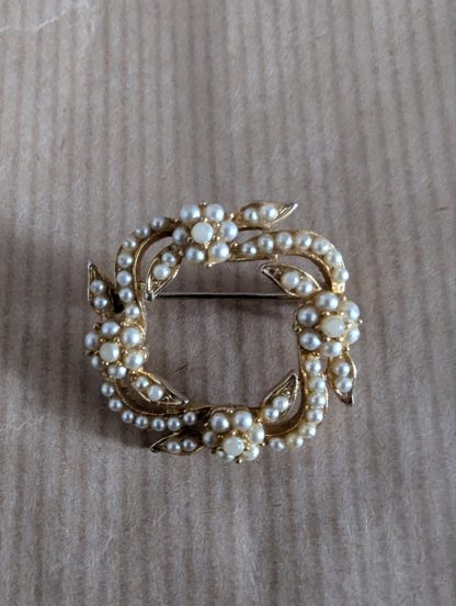 Pearl Brooch - Image 2