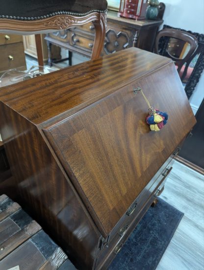 Writing Bureau - Image 3