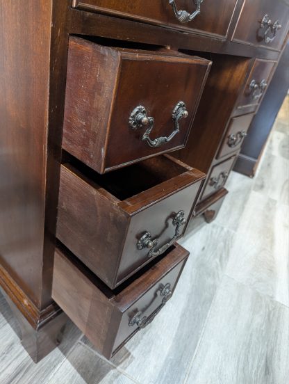 Mahogany Kneehole Desk - Image 9