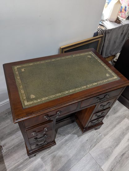 Mahogany Kneehole Desk - Image 6