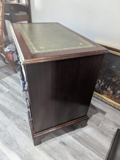 Mahogany Kneehole Desk - Image 5