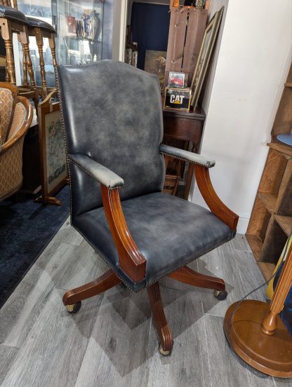 Swivel Armchair by Beval Funnel - Image 2