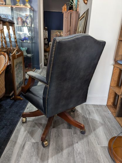 Swivel Armchair by Beval Funnel - Image 4