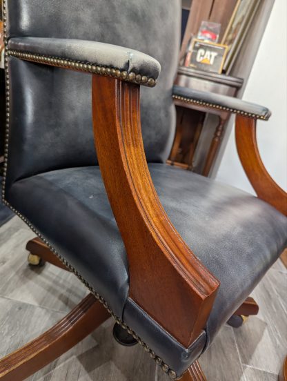 Swivel Armchair by Beval Funnel - Image 6