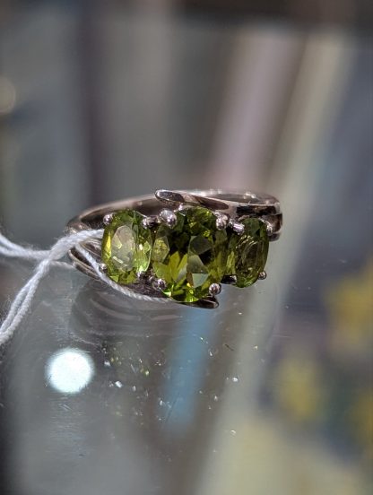 Sterling Silver Peridot Ring - Image 4