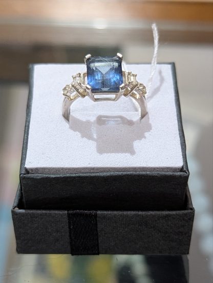 Sterling Silver Topaz Ring - Image 2