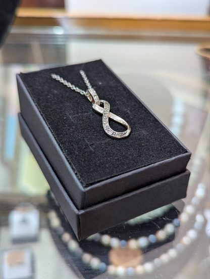Sterling Silver Infinity Pendant and Chain - Image 2