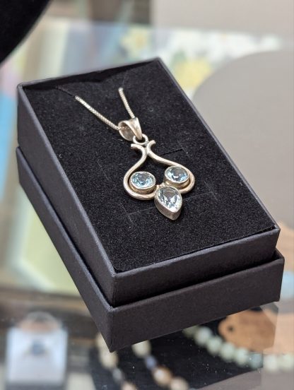 Sterling Silver Topaz Pendant and Chain - Image 2