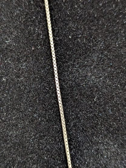 Sterling Silver Topaz Pendant and Chain - Image 5