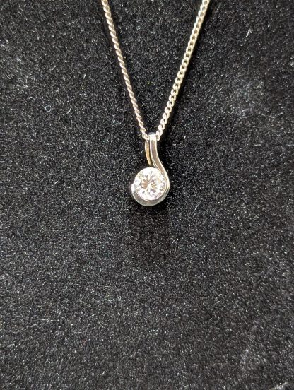 Sterling Silver CZ Pendant and Chain - Image 4