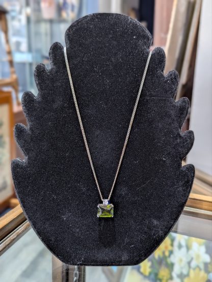 Sterling Silver Pendant and Chain - Image 3