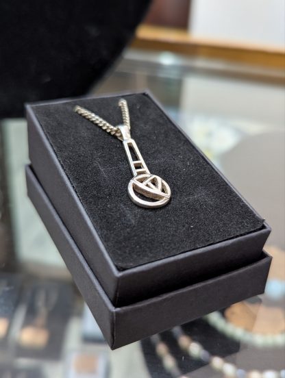 Sterling Silver Charles Rennie MacIntosh Pendent and Chain - Image 2