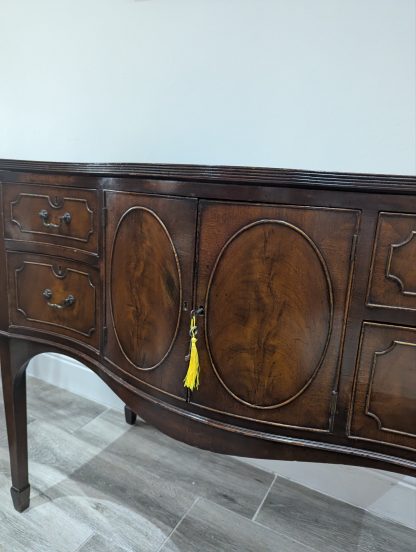 Mahogany Serpentine Sideboard - Image 4